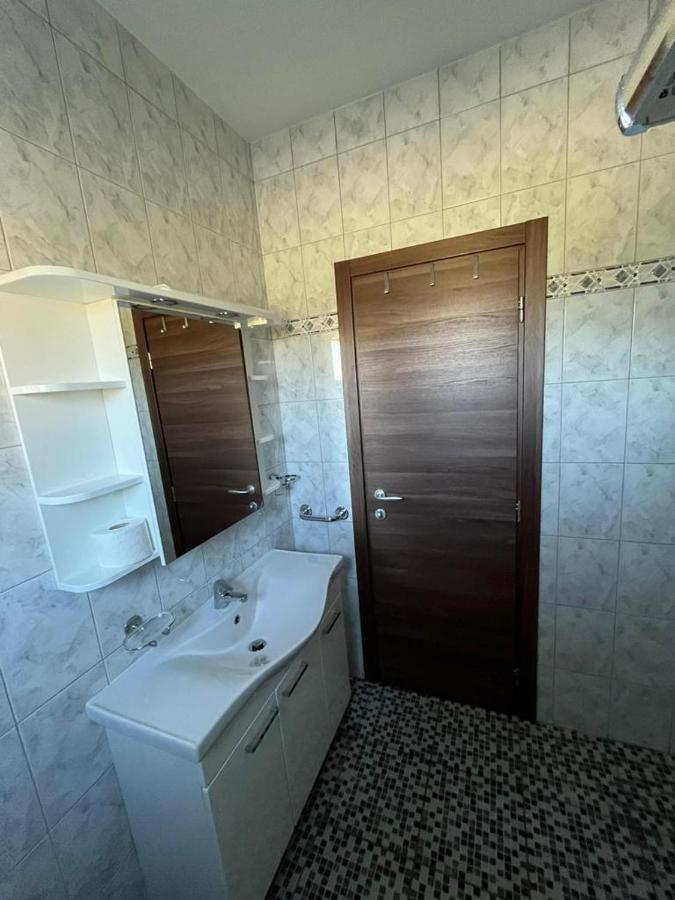 Apartments Filip Fazana Bagian luar foto